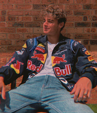 VINTAGE REDBULL CEKET